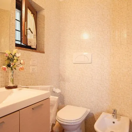 Holiday home 4 Bedroom Awesome Home In Ponte Buggianese Pt *