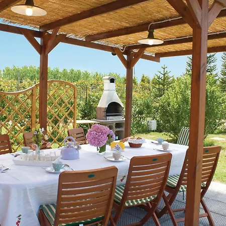 4 Bedroom Awesome Home In Ponte Buggianese Pt *